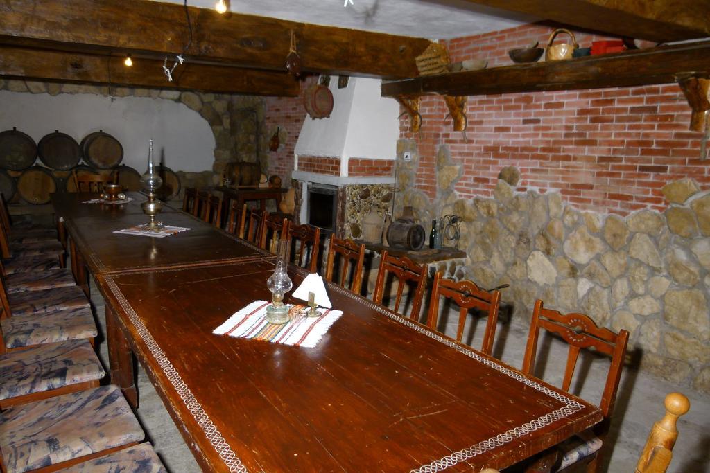 Hotel Grivitsa Pleven Buitenkant foto
