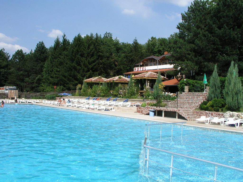 Hotel Grivitsa Pleven Buitenkant foto